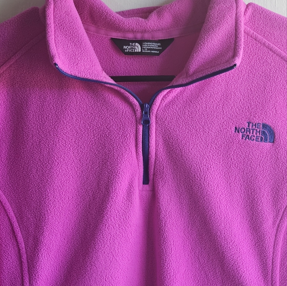The Northface Pullover - image 3